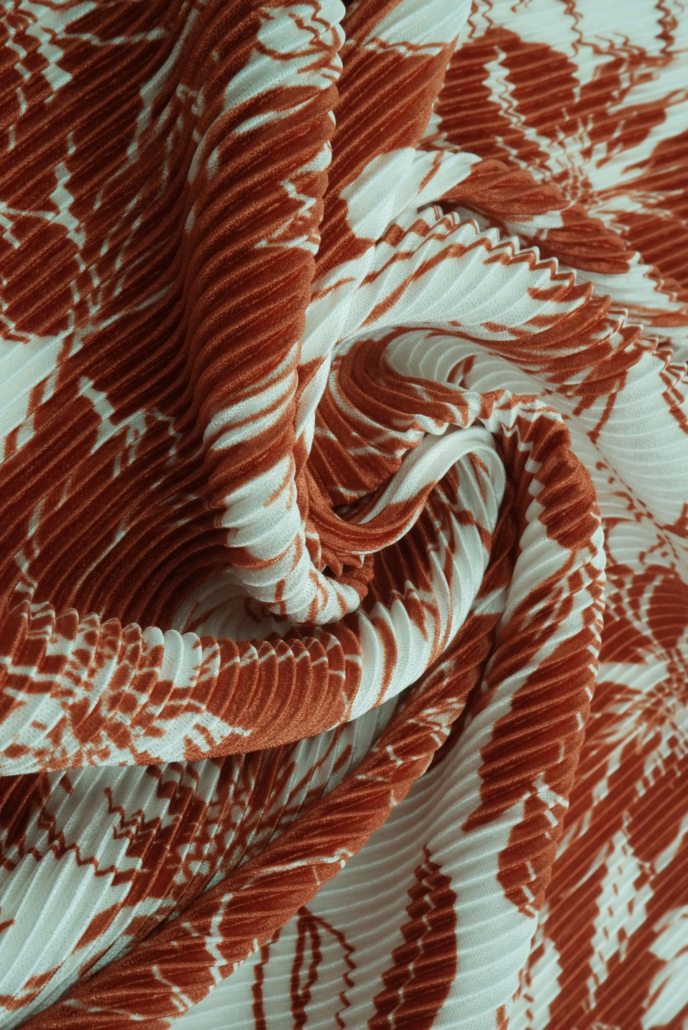 Pleated Flower Print Knit Fabric - KNT3696-MS11182 - Image 7